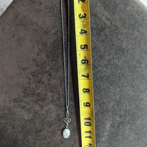 Vintage painted necklace - Picture 4 of 5